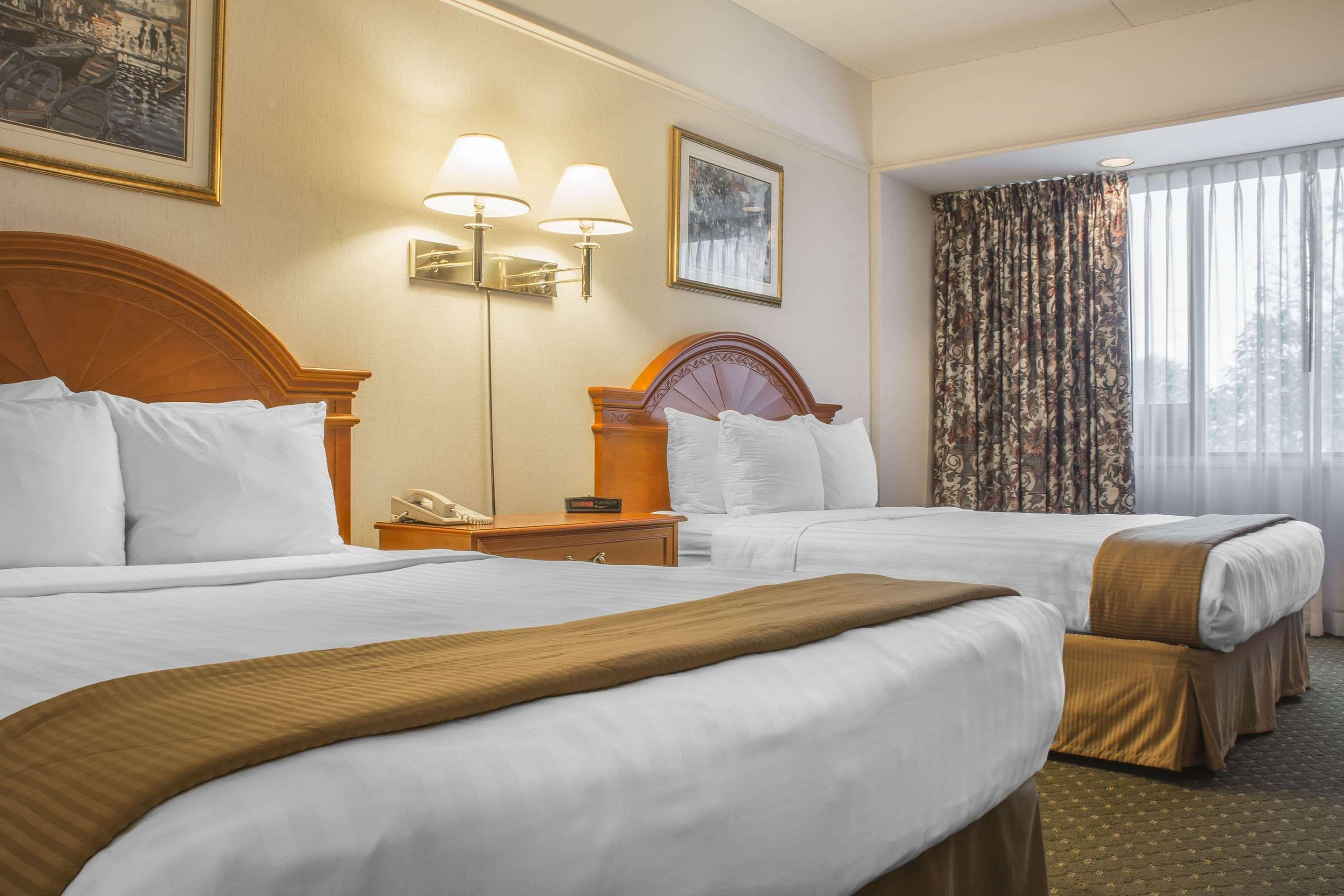 Clarion Hotel & Conference Centre Fort Erie Extérieur photo
