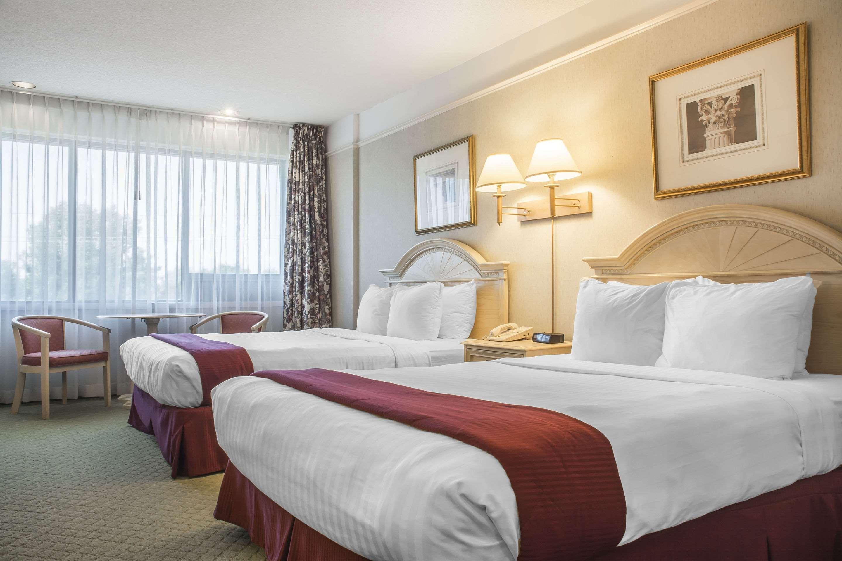 Clarion Hotel & Conference Centre Fort Erie Extérieur photo