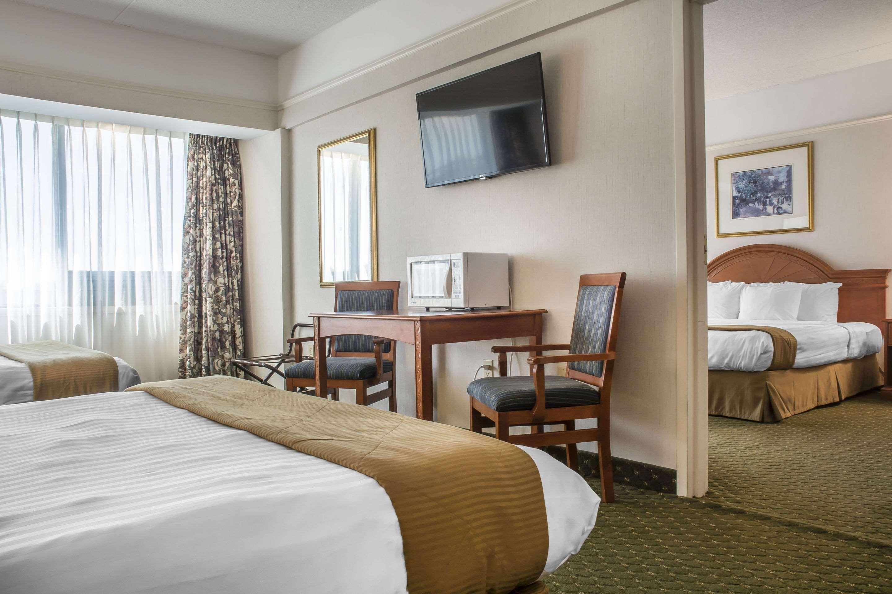 Clarion Hotel & Conference Centre Fort Erie Extérieur photo