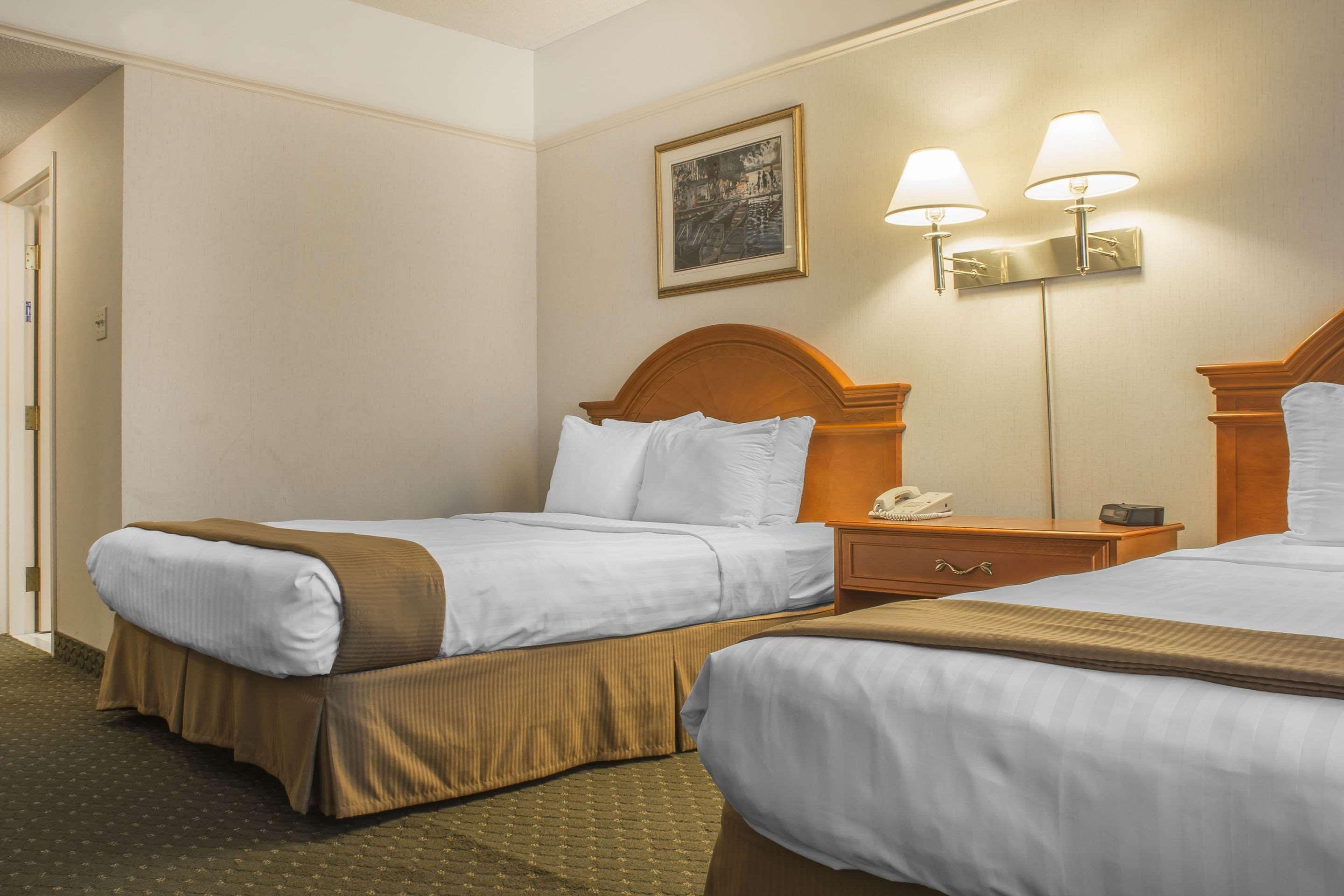 Clarion Hotel & Conference Centre Fort Erie Extérieur photo