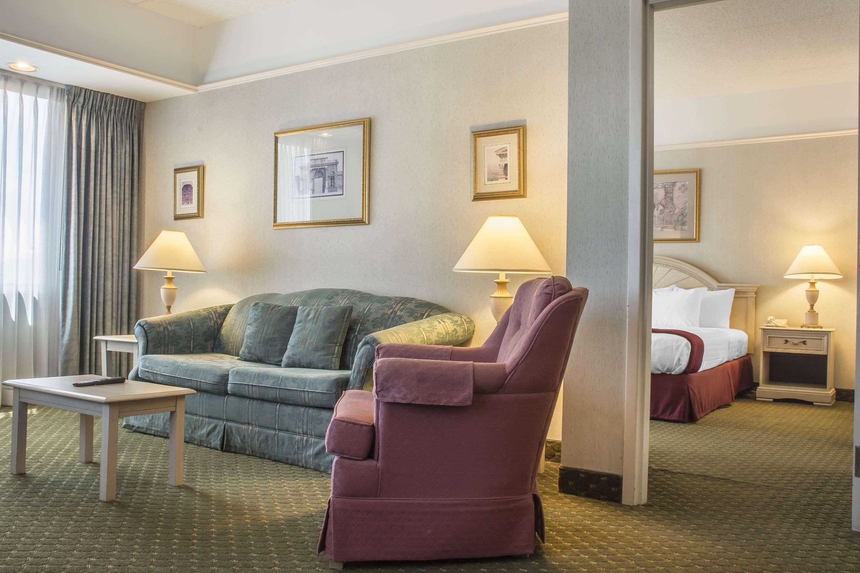 Clarion Hotel & Conference Centre Fort Erie Extérieur photo