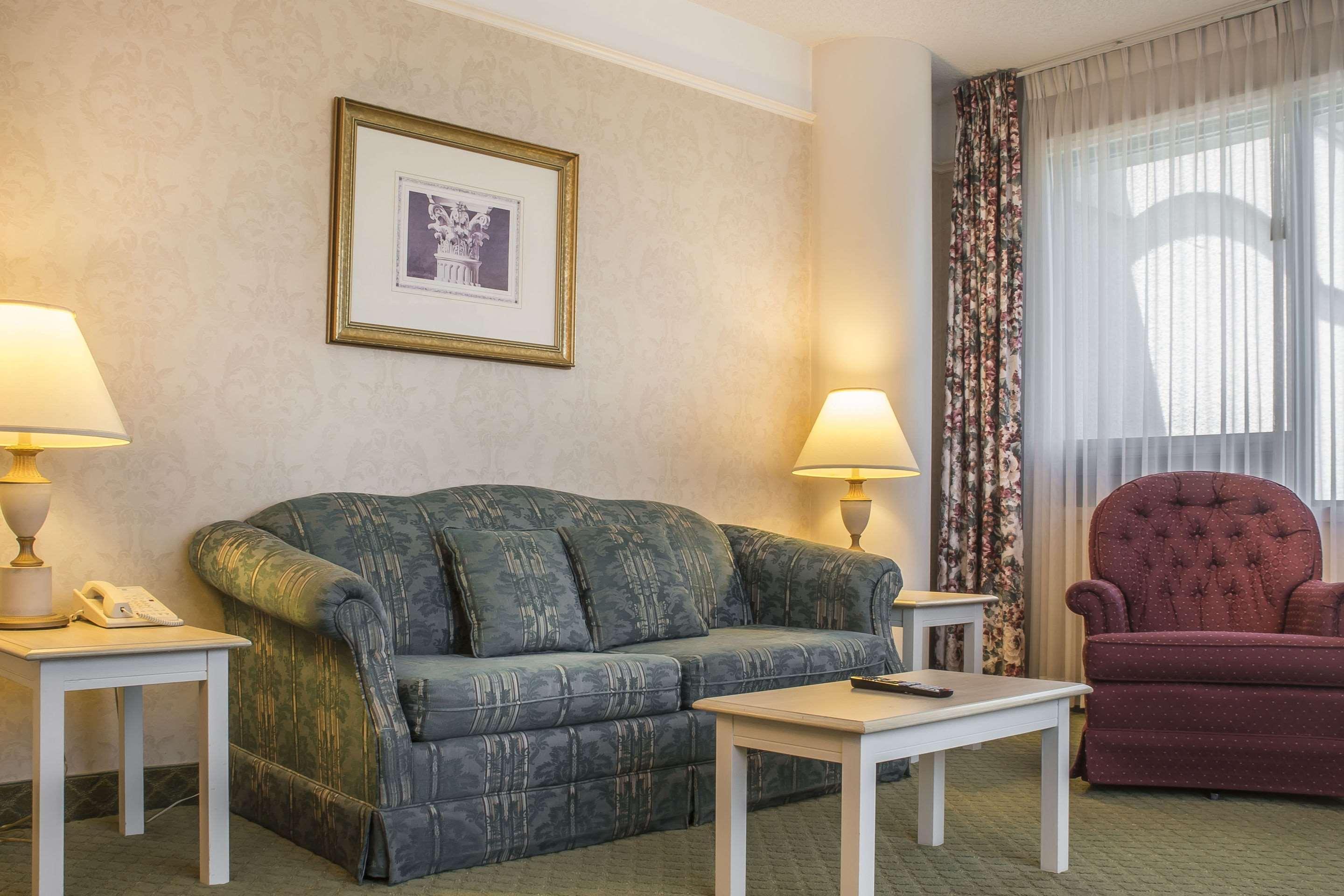 Clarion Hotel & Conference Centre Fort Erie Extérieur photo